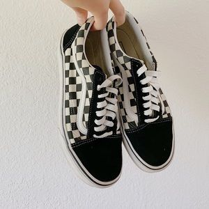 OLD SKOOL CHECKERED VANS